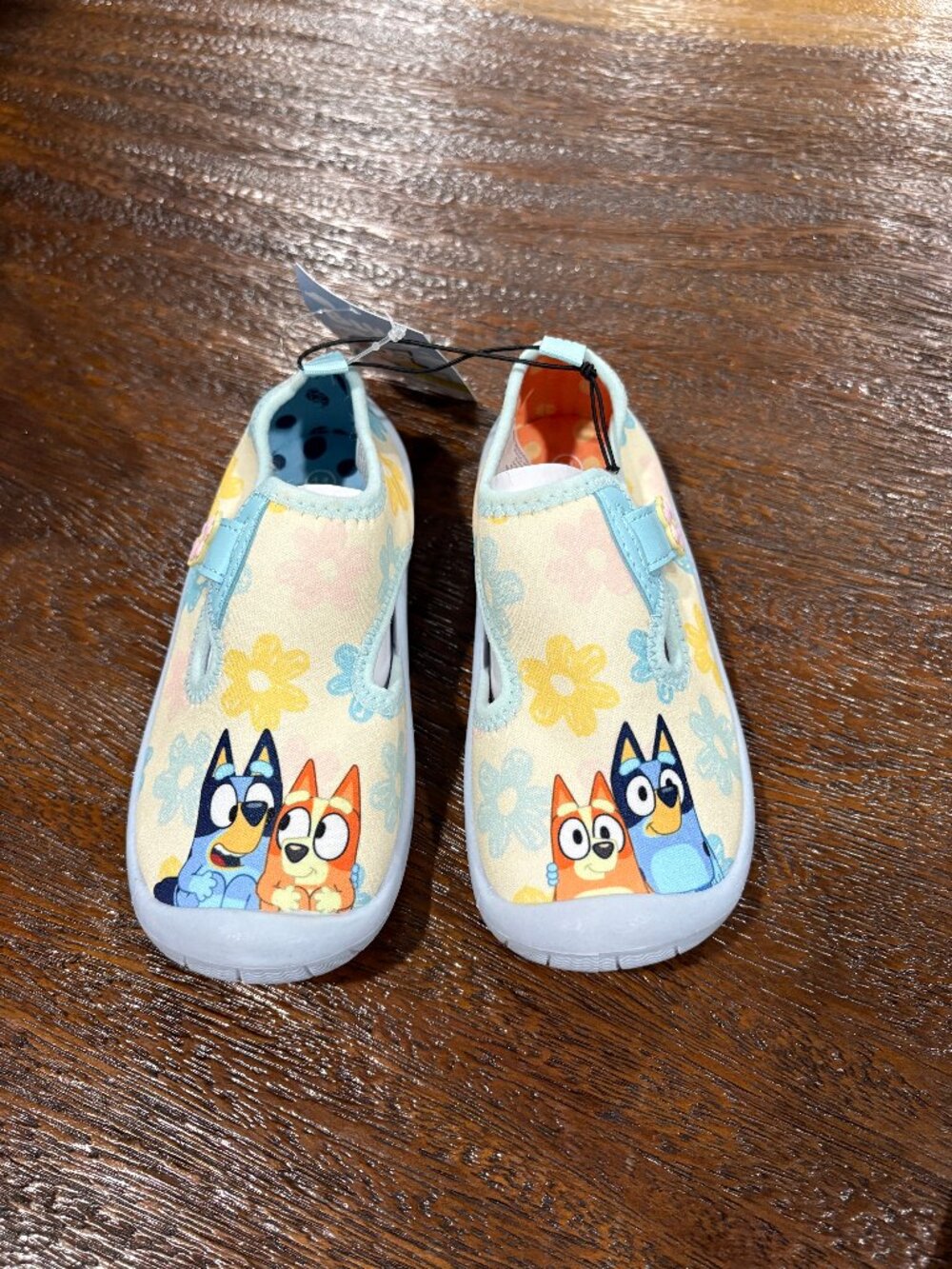 Ground Up Bluey Summer Slip On Water Beach Shoes  Light blue Velcro NWT NEW